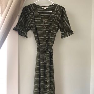 Short Sleeve Midi Dress